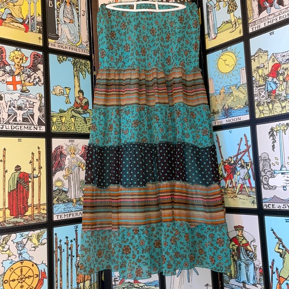 good clothes Dresses & Skirts - 🌹 Blue/Brown Multi-Print Skirt 🌹
